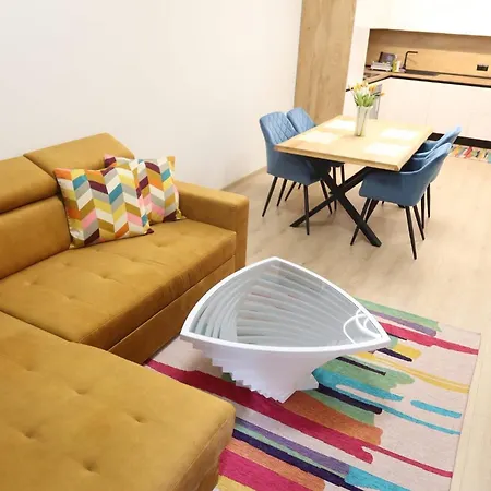 лазурно утро 公寓 *