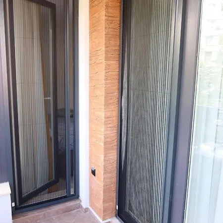 شقة лазурно утро *